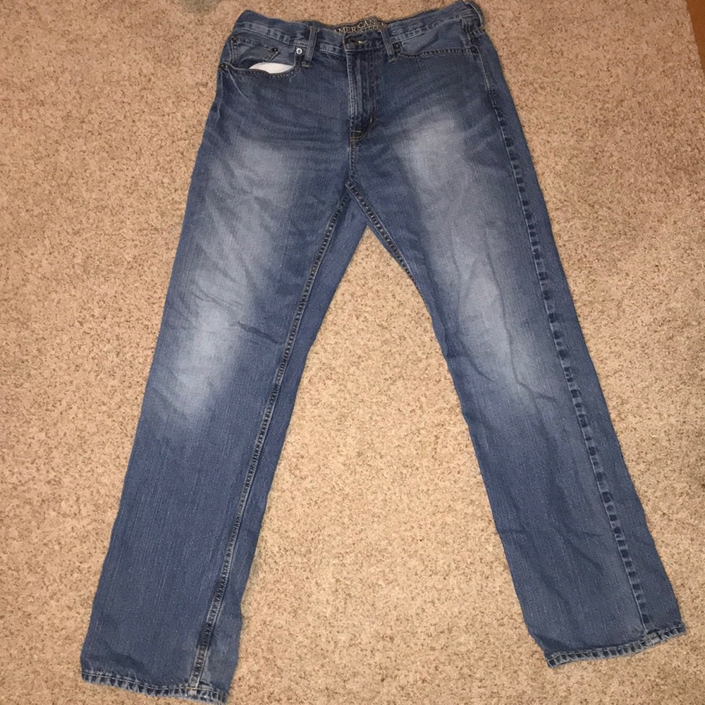 American Eagle relaxed straight 32x34
